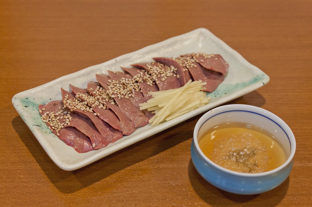 レバ刺し(低温調理) 800円